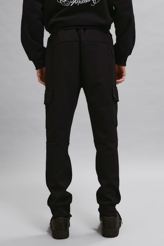 HM Joggpants aus Scuba in Slim Fit Exklusivangebot