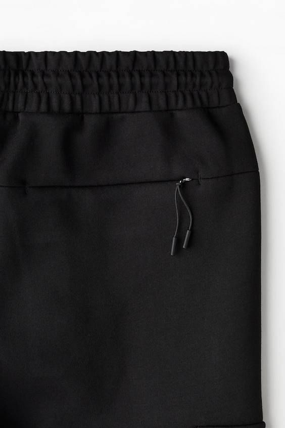 HM Joggpants aus Scuba in Slim Fit Exklusivangebot