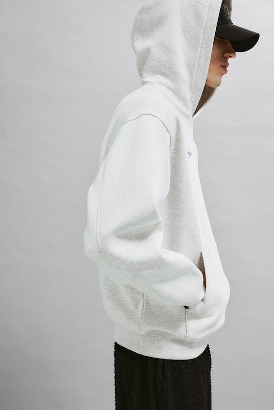 HM Bedruckter Hoodie in Oversized Fit Saisonschlussverkauf