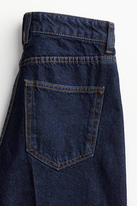 HM Schmal zulaufende Jeans Bügelfalten Letzte 2 Tage