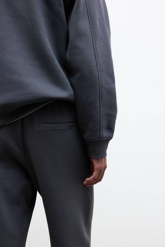 HM Twilljoggers in Slim Fit zollfrei
