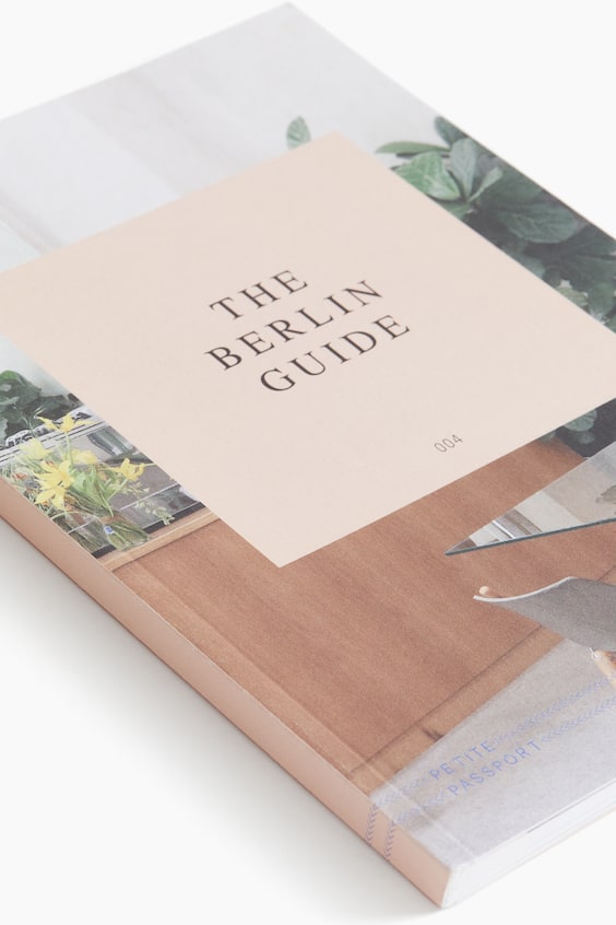 HM Petite Passport Travel Guide Osterangebot