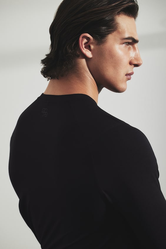 HM Muscle Fit sports top in DryMove™ Top Angebot
