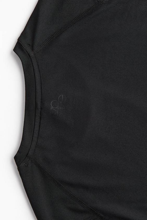 HM Muscle Fit sports top in DryMove™ Top Angebot