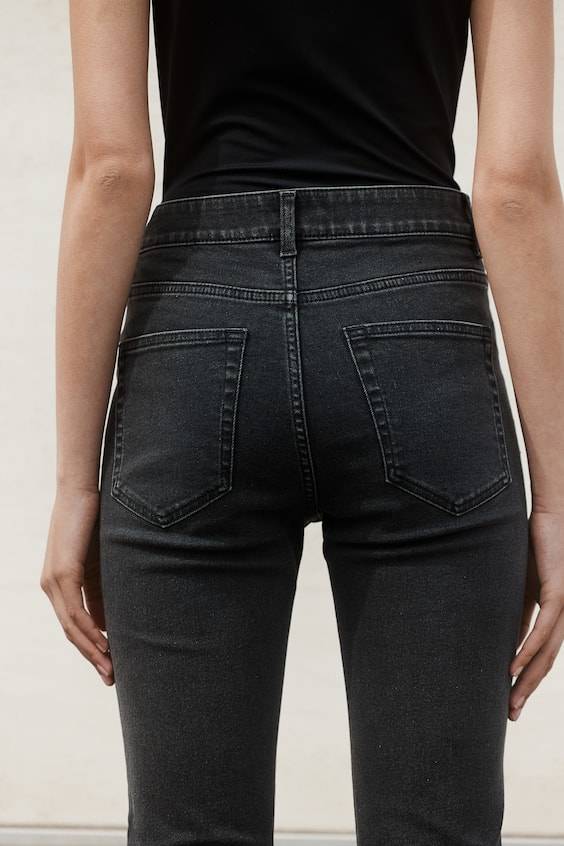 HM Flared High Jeans Cyber Monday