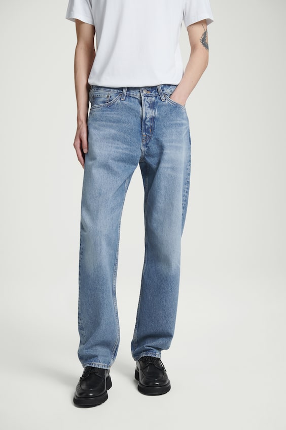 HM SIGNATURE JEANS – GERADES BEIN Nur noch ein Tag übrig