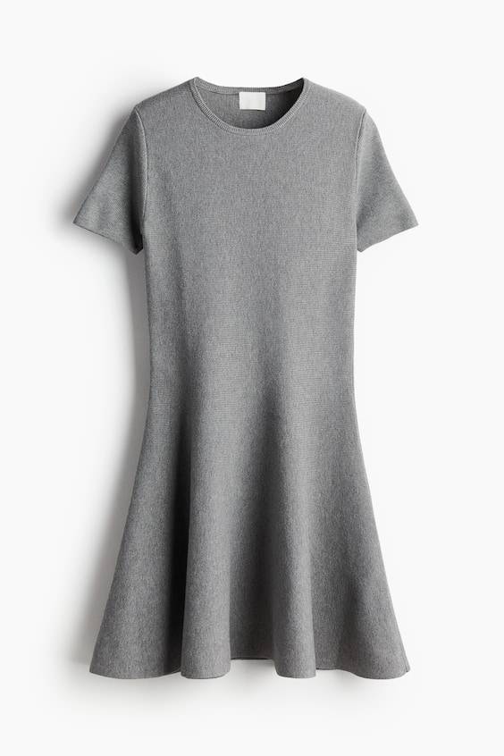 HM Ausgestelltes Kleid Kostenloser Versand