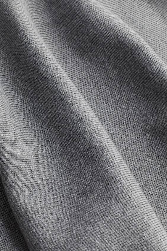 HM Ausgestelltes Kleid Kostenloser Versand