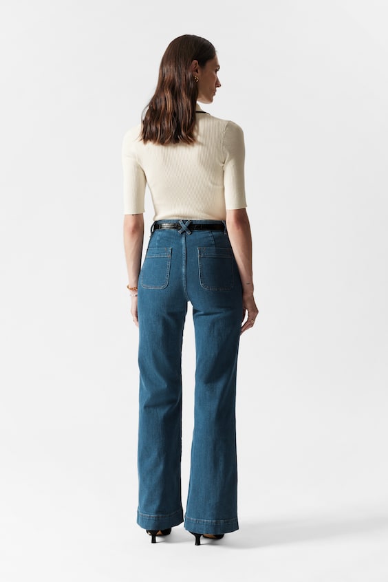 HM Bootcut-Jeans mit aufgesetzter Tasche Neuheiten