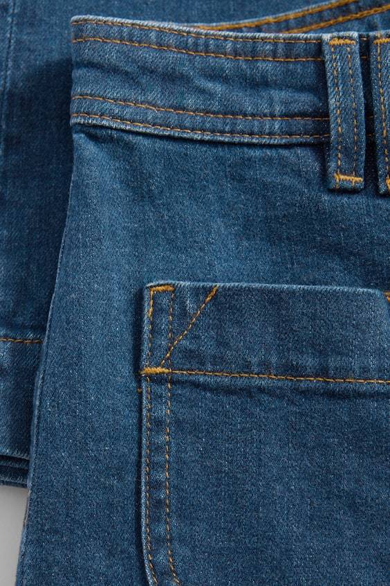HM Bootcut-Jeans mit aufgesetzter Tasche Neuheiten