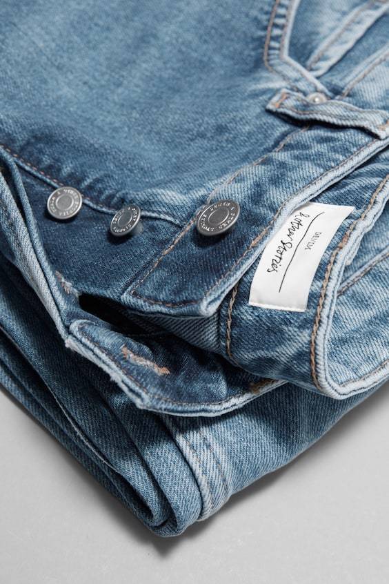 HM Lockere, schmal zulaufende Jeans Verkauf