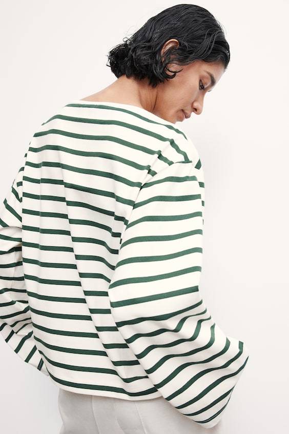 HM Oversized Shirt mit U-Boot-Ausschnitt Flash Sale