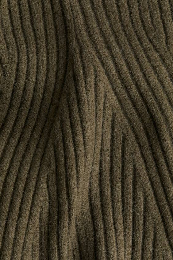 HM Geripptes Strickkleid Valentinstagsangebot