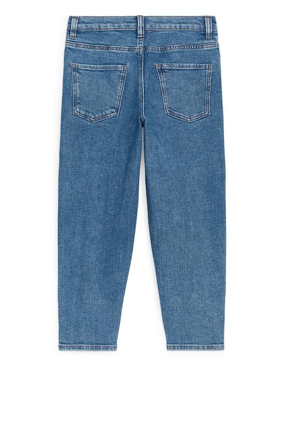HM Stretch-Jeans mit schmal zulaufendem Bein 50% Rabatt für begrenzte Zeit