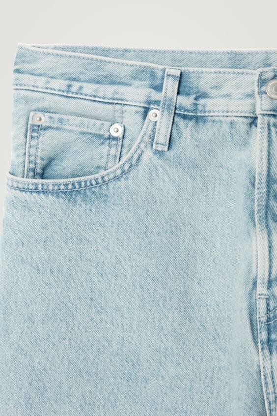 HM DOME JEANS – GERADES/KNÖCHELLANGES BEIN Black Friday Preise