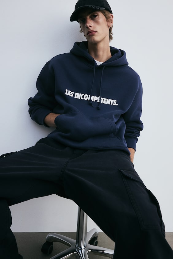 HM Bedruckter Hoodie in Oversized Fit Blitzangebot