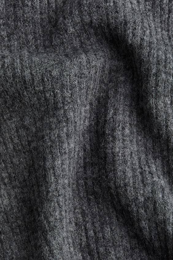 HM Schulterfreier Pullover 2025
