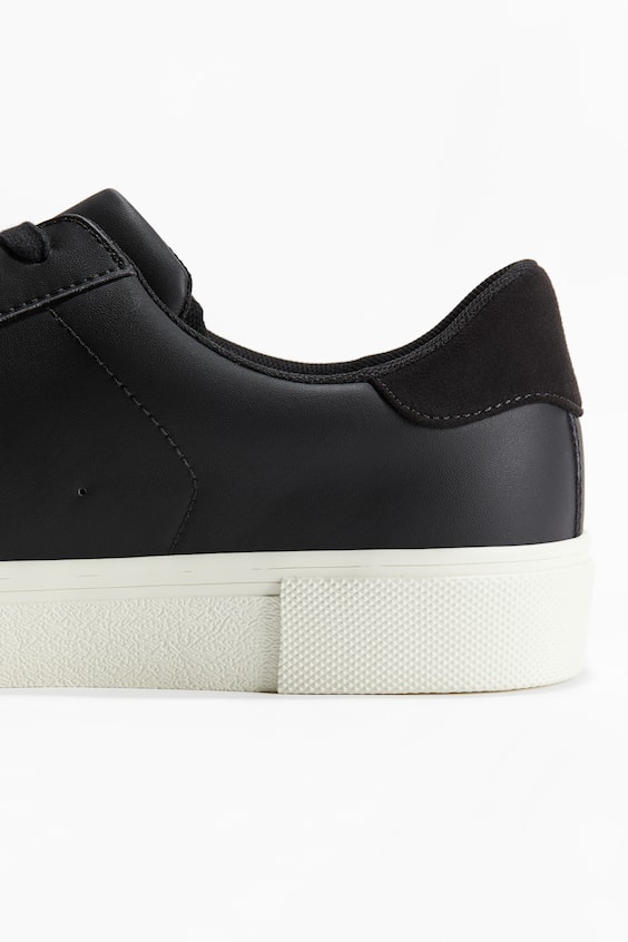 HM Sneaker Black Friday