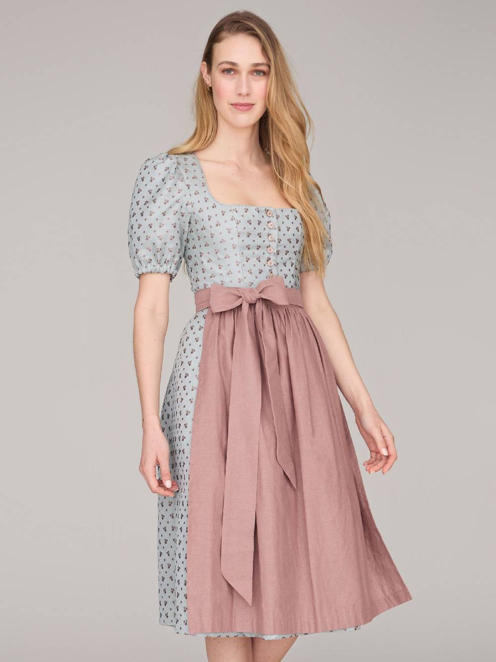Limberry Hellblaues Dirndl mit Puffärmeln - LOTTIE BLUE HAZE Fabrikladen