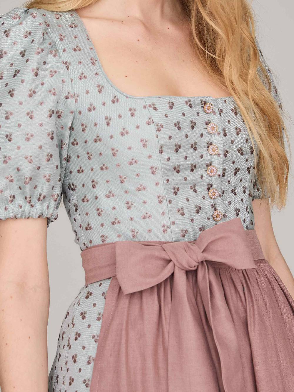 Limberry Hellblaues Dirndl mit Puffärmeln - LOTTIE BLUE HAZE Fabrikladen