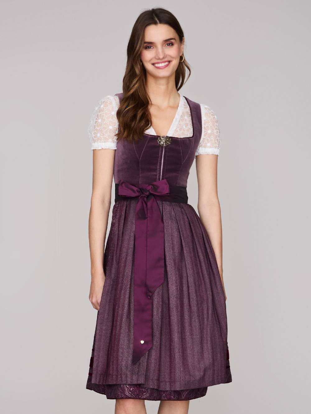 Limberry Weiße Dirndlbluse mit V-Ausschnitt - TORY Online Shopping