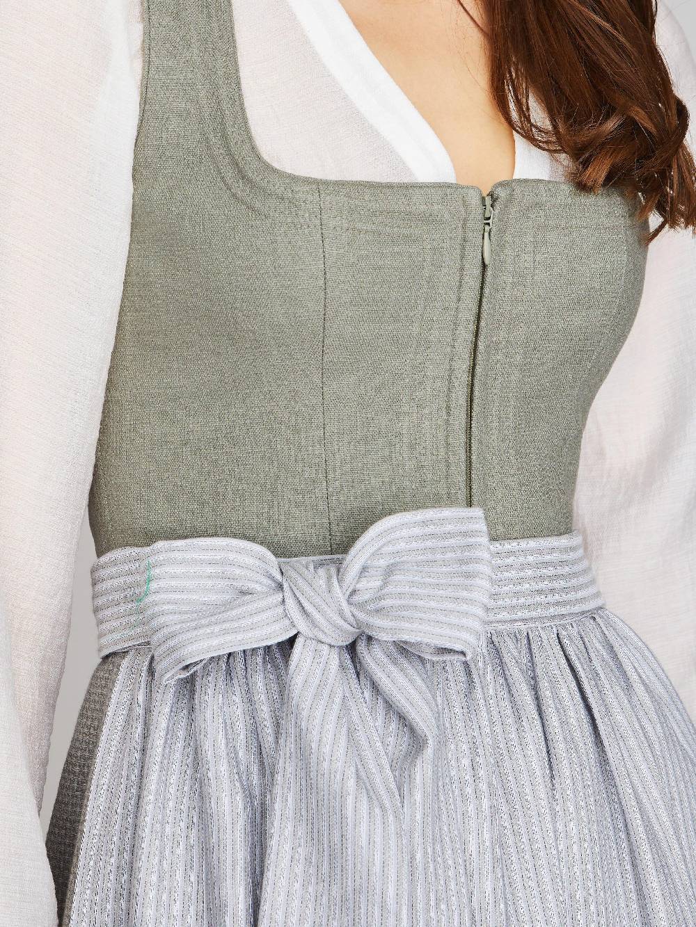Limberry Grünes Dirndl aus Leinen - CLAIRE MISTY GREEN 50% Rabatt mit kostenlosem Versand