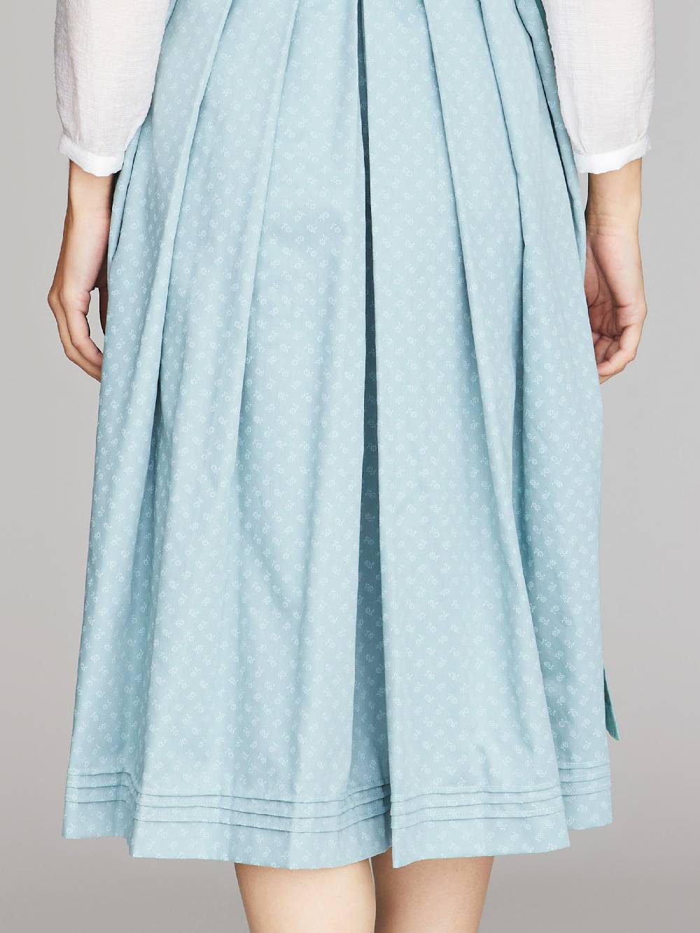 Limberry Hellblaues Dirndl mit Leinen-Mieder - NELLIE GRAPE 2025