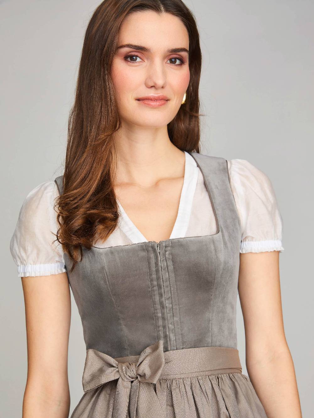 Limberry Weiße Kurzarm-Dirndlbluse - LIZ UNI Auslauf