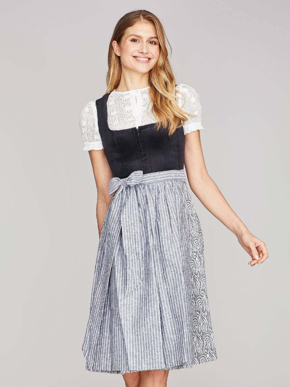 Limberry Schwarzes Dirndl mit Samt-Mieder - KIRA MONACO Bestseller