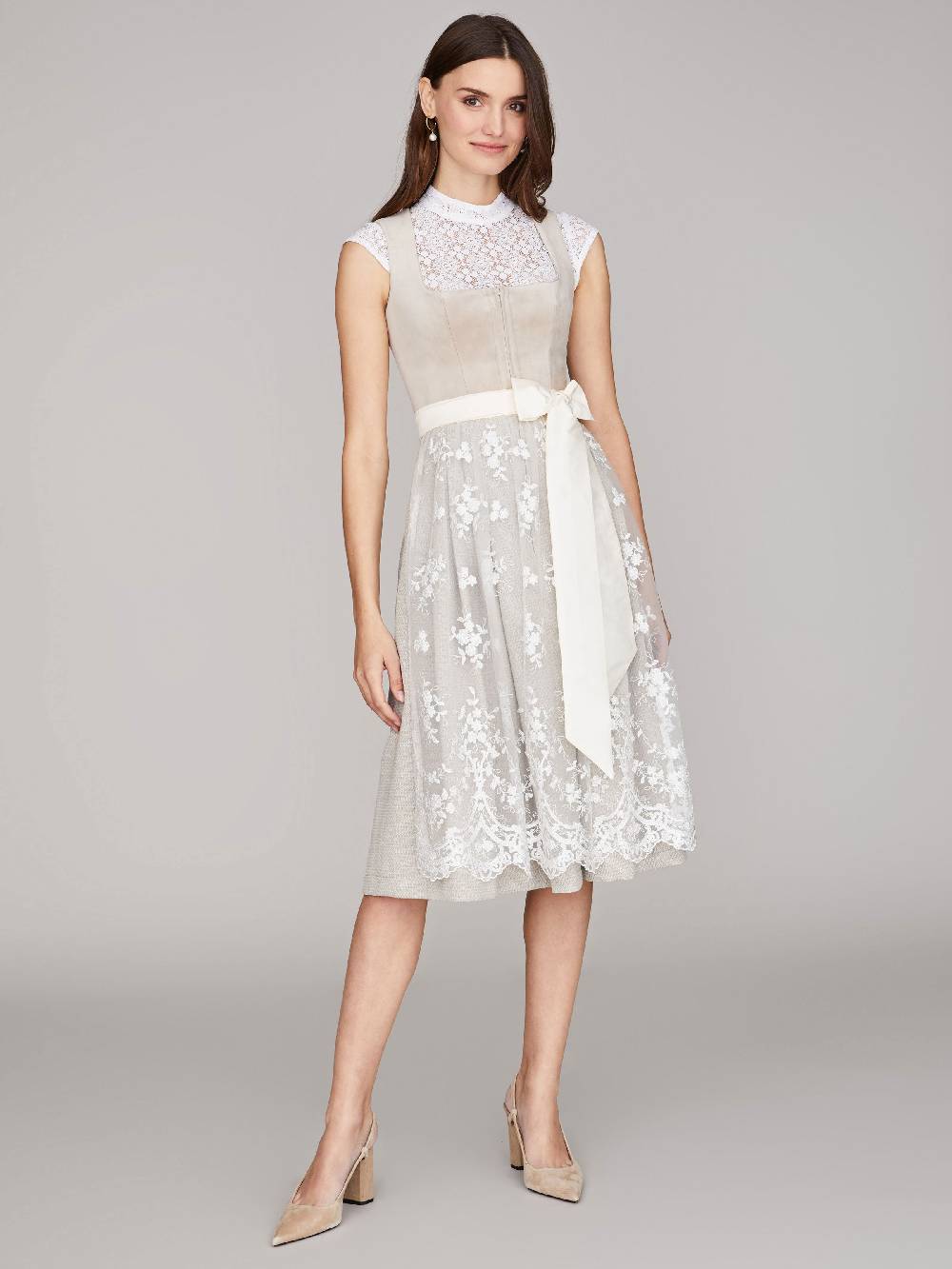 Limberry Beiges Samtdirndl - RUTH SANDSTONE Angebote