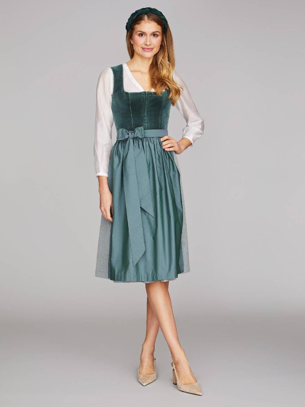 Limberry Dirndl mit Samt-Mieder in Eucalyptus - DELILAH EUCALYPTUS Kauf eins, bekomm eins gratis