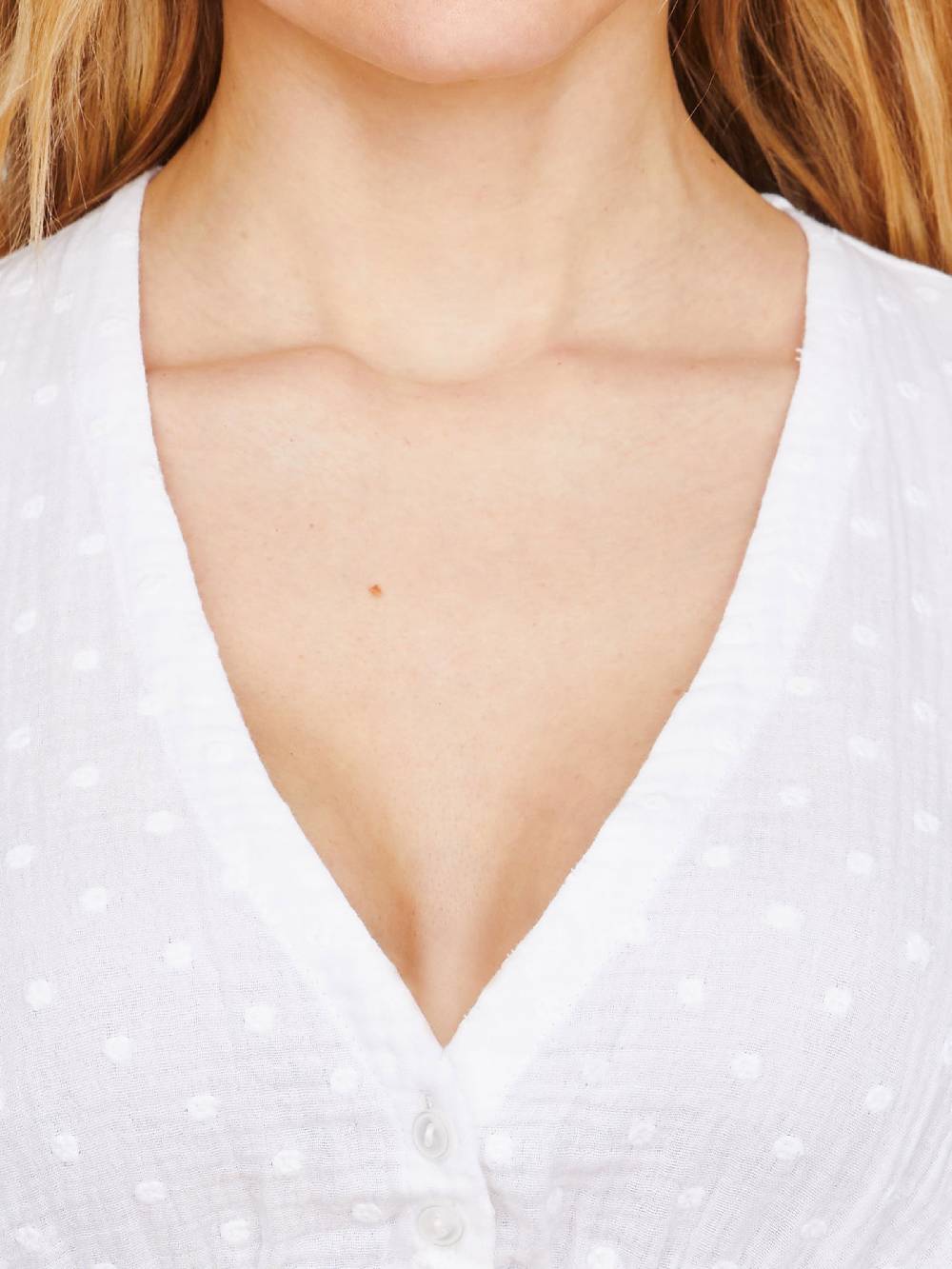 Limberry Weiße Dirndlbluse mit V-Ausschnitt - HAILEY Outlet