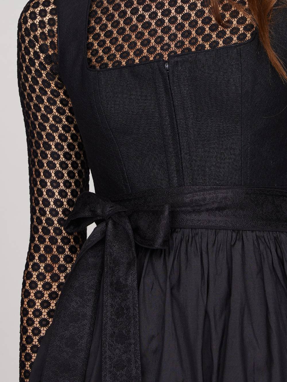 Limberry Schwarzes Dirndl mit Leinen-Mieder - VICKY HEILER X LIMBERRY Meist gekauft