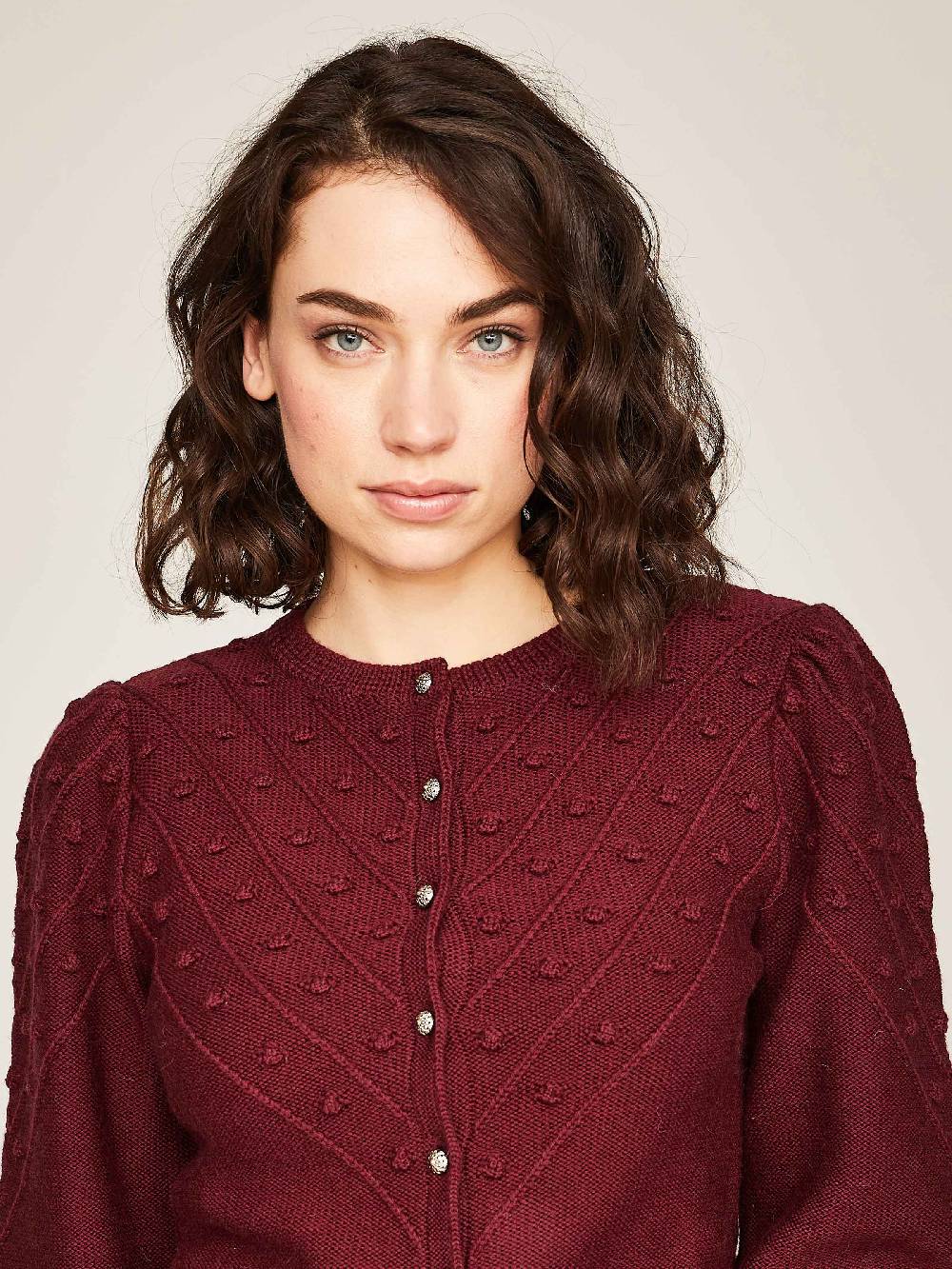Limberry Weinrote Strickjacke mit Puffarm - MIA Begrenztes Angebot