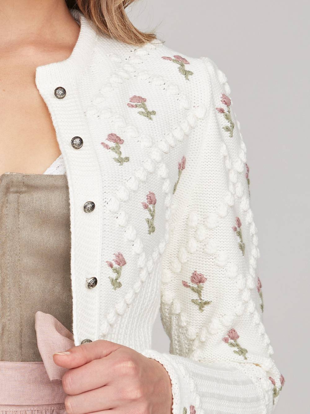 Limberry Cremeweiße Strickjacke mit rosa Blumenstickerei - ROMY Letzte 2 Tage