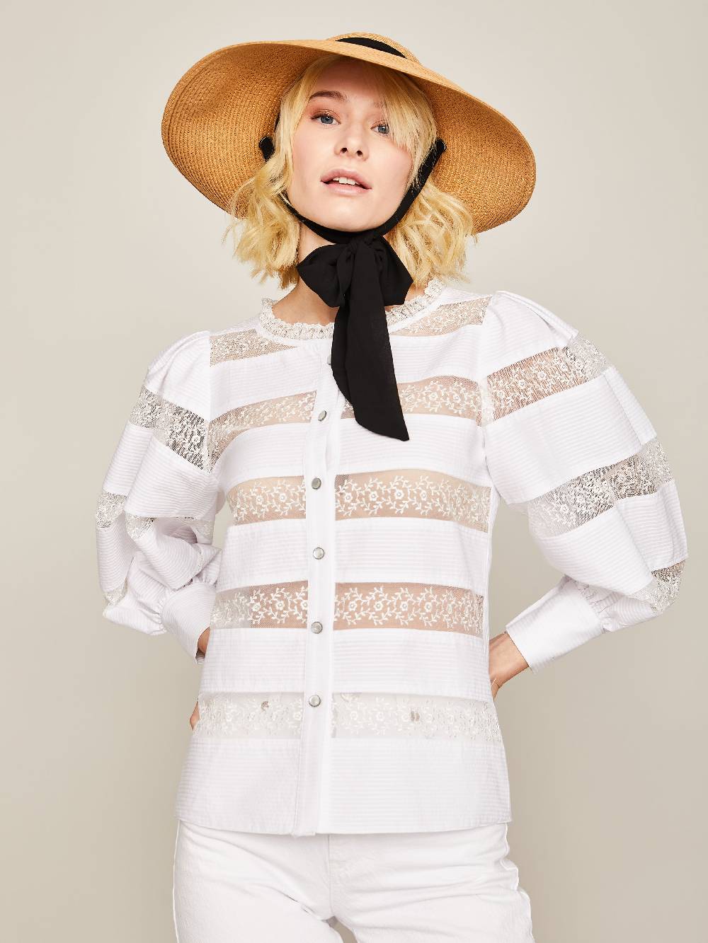 Limberry Weiße Bluse mit Spitzeneinsätzen - LOU Online