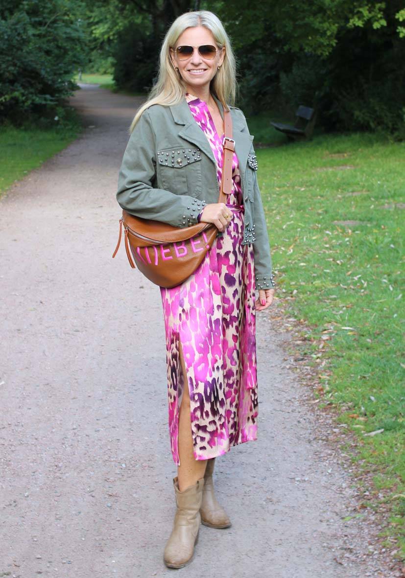 Miss Goodlife Dress Pink Leo Midi Black Friday Preise