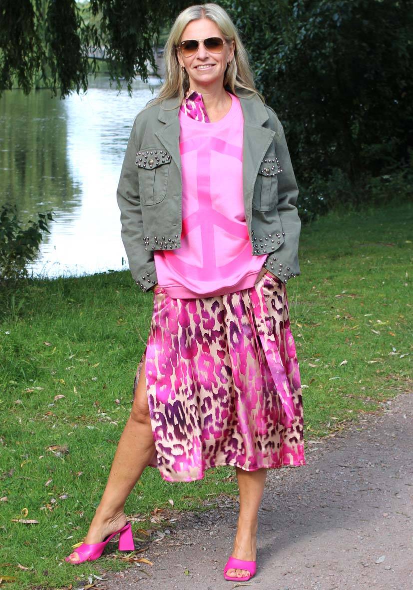 Miss Goodlife Dress Pink Leo Midi Black Friday Preise