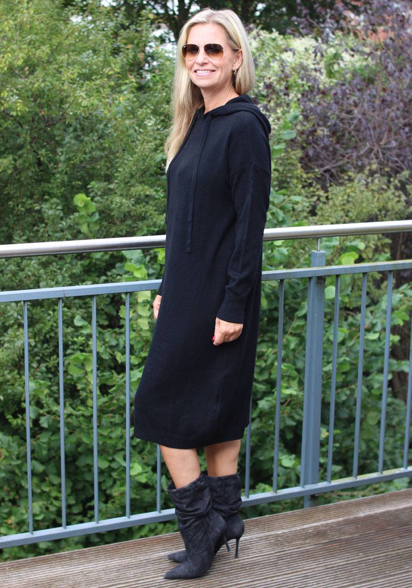Miss Goodlife Dress Knitted Hoodie long – black Fabrikverkauf