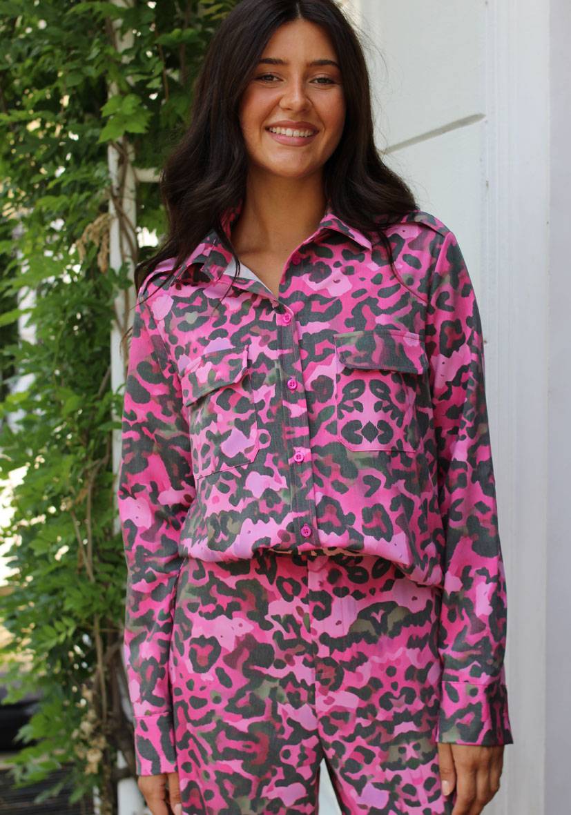 Miss Goodlife Bluse Fancy Leo – pink Zeitlich begrenztes Angebot