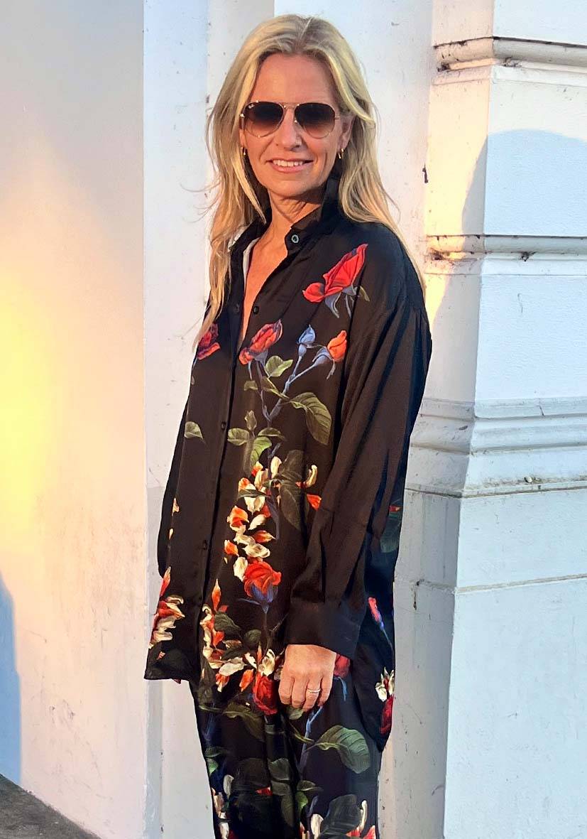 Miss Goodlife Blouse Roses black Saisonale Angebote