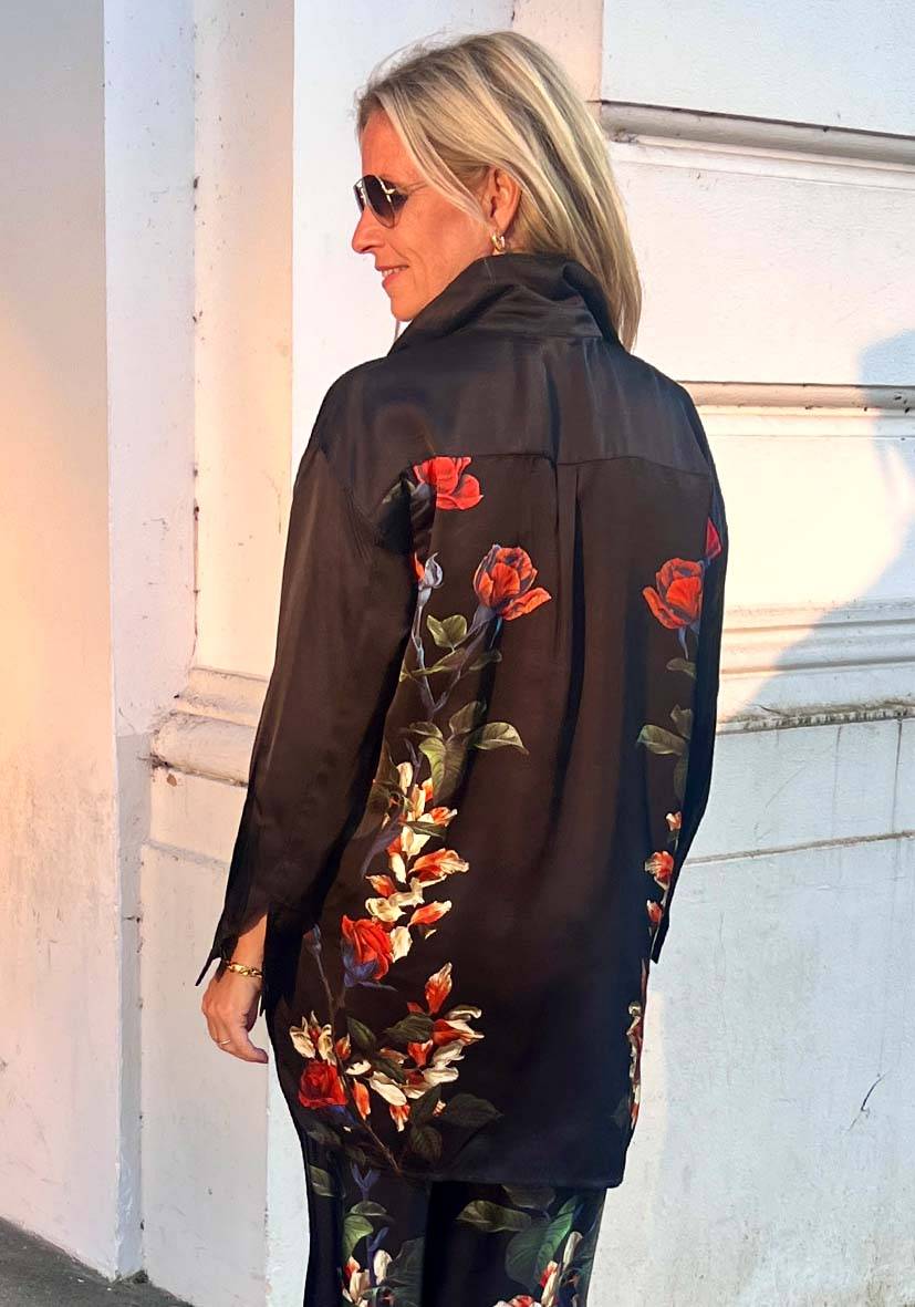 Miss Goodlife Blouse Roses black Saisonale Angebote