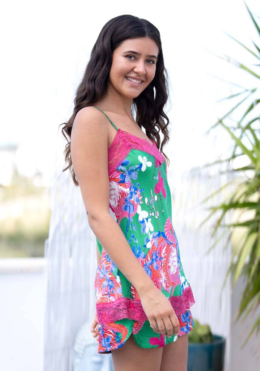 Miss Goodlife Top Green flower Letzter Tag