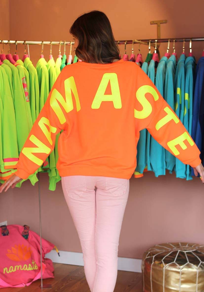 Miss Goodlife Roundneck Double Namasté Glitter – neonorange Fabrikladen