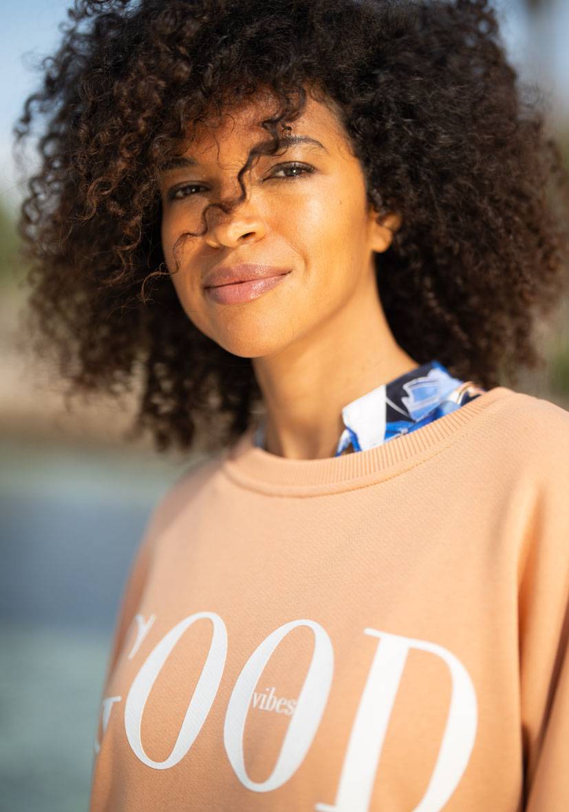 Miss Goodlife Roundneck Good Vibes – puder Verkauf