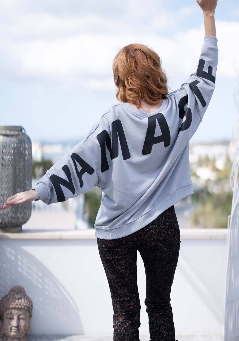 Miss Goodlife Roundneck Double Namasté – grey Meist gekauft