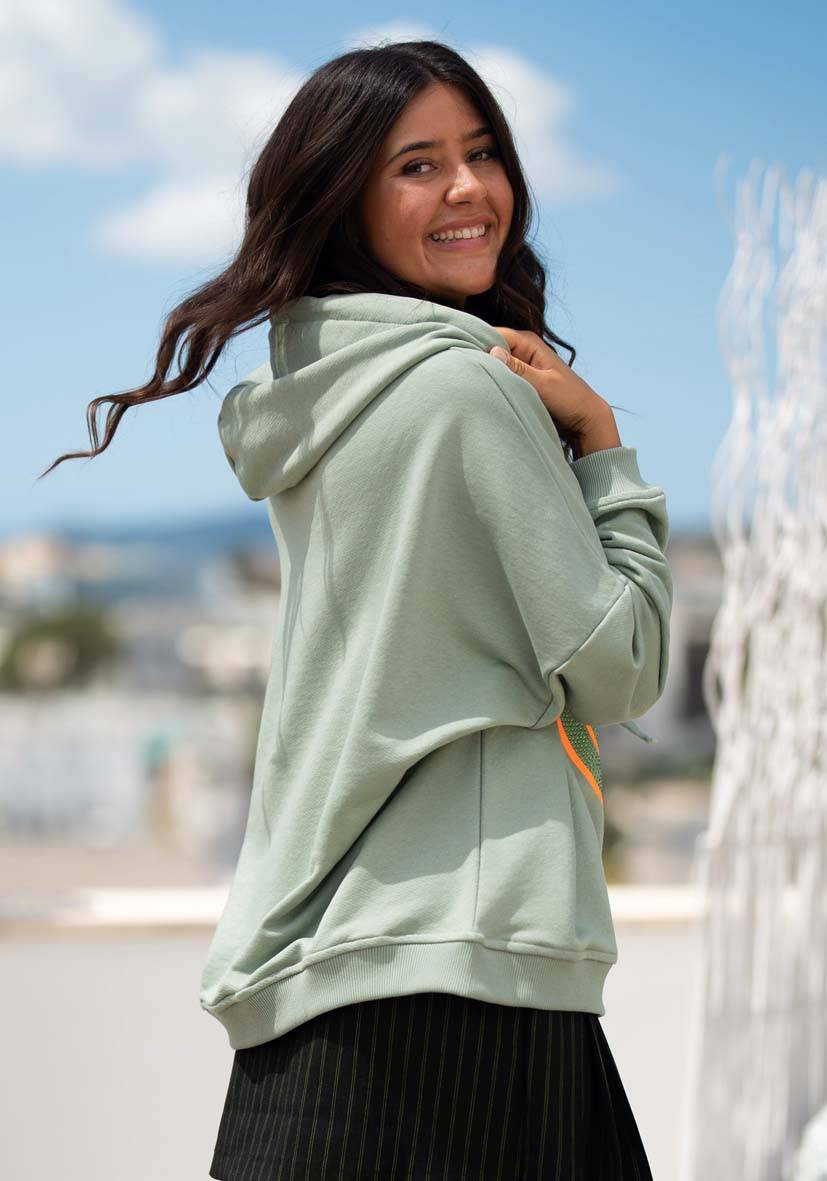 Miss Goodlife Hoodie Be Happy Heartface Strass – almond Tägliche Deals