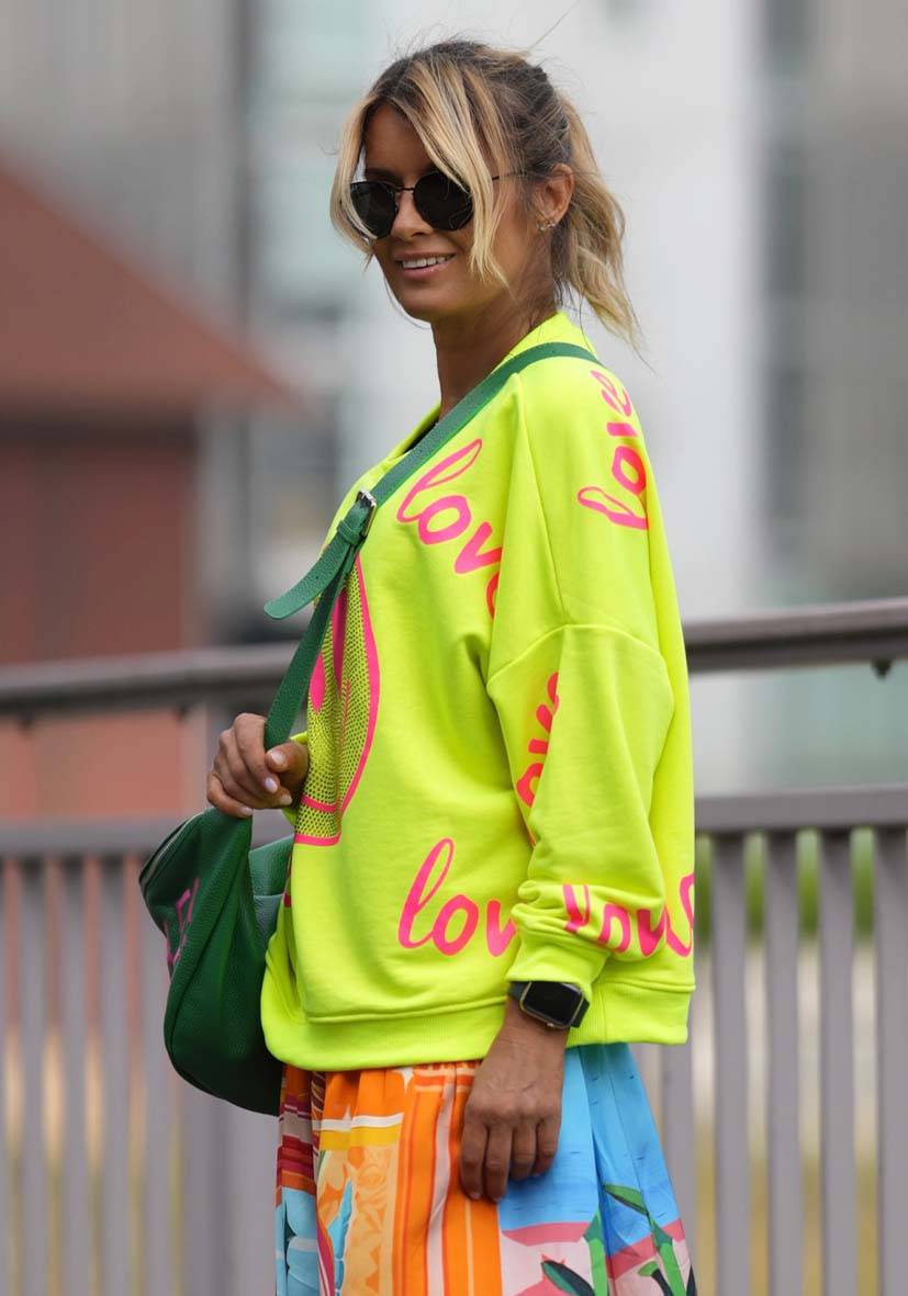 Miss Goodlife Roundneck Love Heartface Strass – neonyellow Meist gekauft