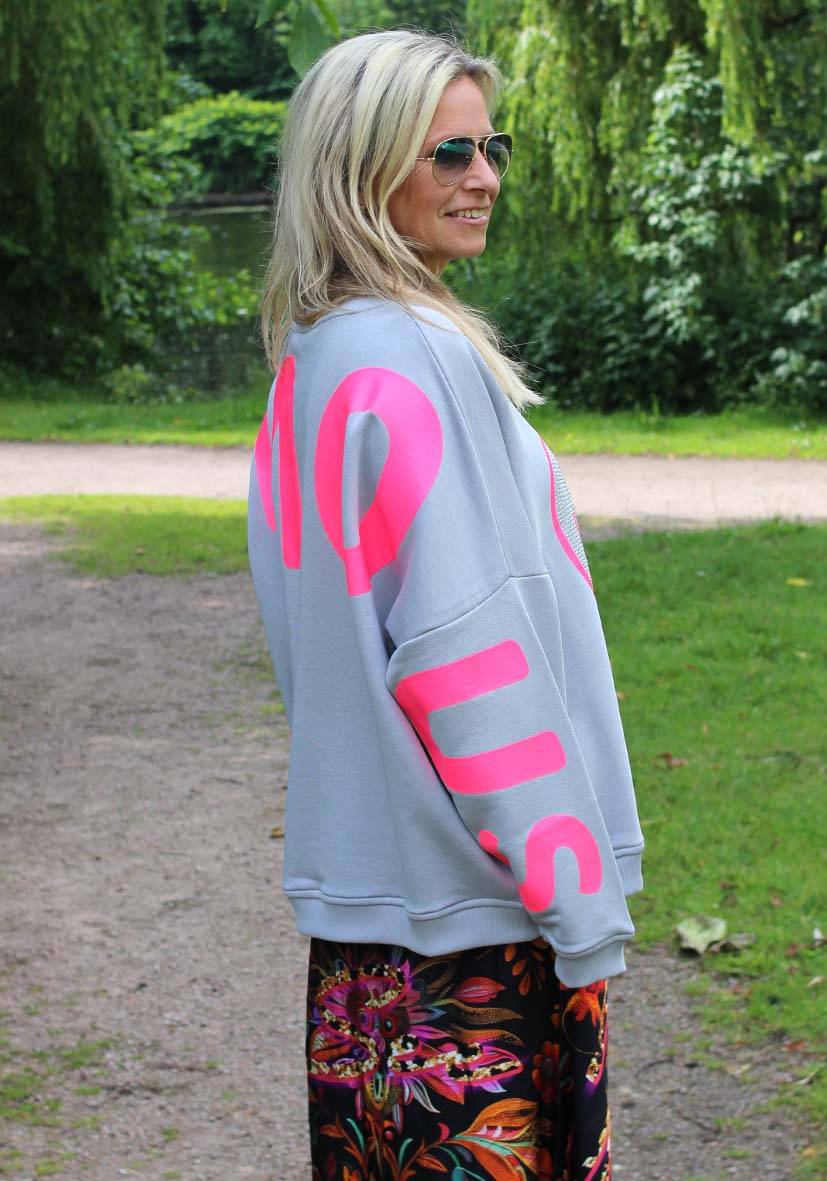 Miss Goodlife Roundneck Heartface Famous Strass – grey Limitierter Zeitrabatt