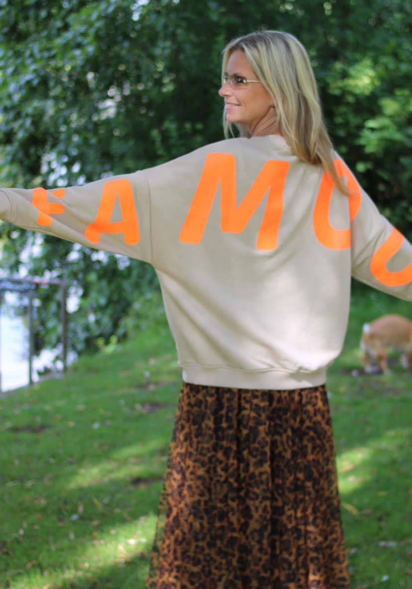 Miss Goodlife Roundneck Famous Heartface Strass – sand Sonderangebot